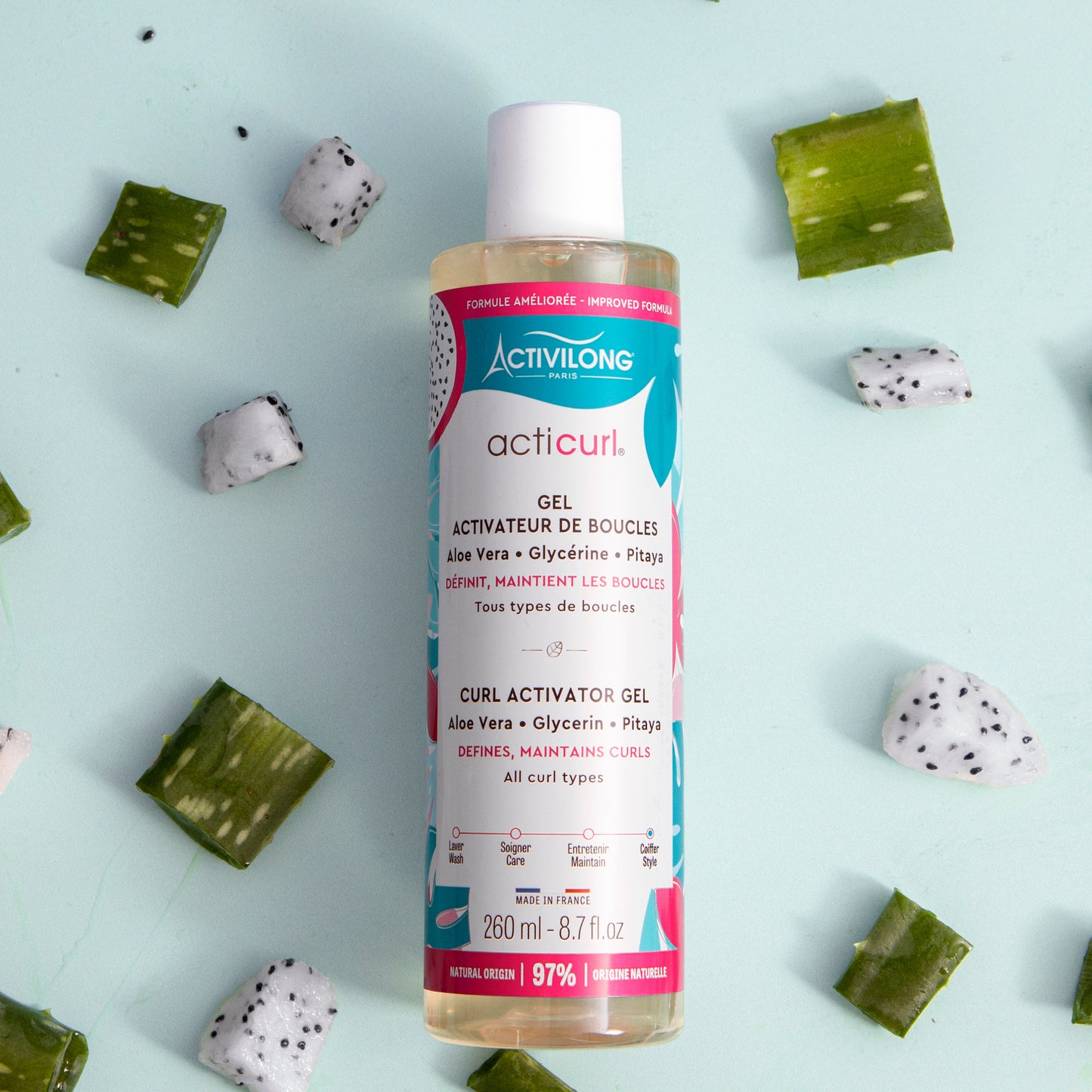 Gel activateur de boucles Acticurl avec aloe vera et pitaya sur fond bleu clair