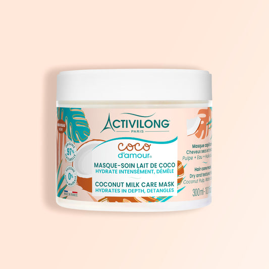 Pot blanc du Masque-Soin Lait de Coco Activilong Coco d'Amour, 300 ml, sur fond crème