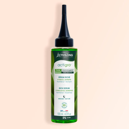 Packshot du flacon de 130 ml du Sérum Riche Actigro sur fond crème