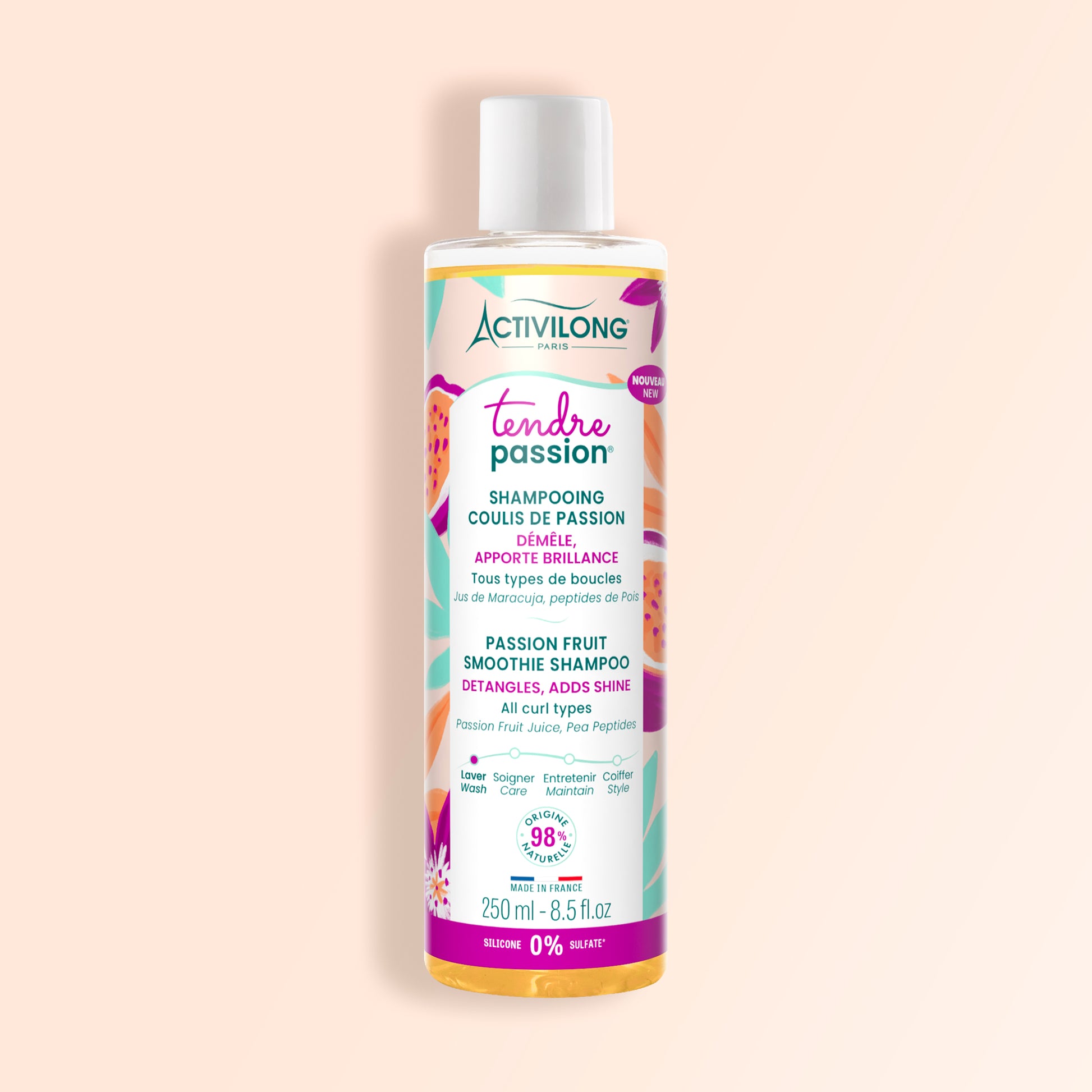 Packshot du Shampoing Coulis de passion appartenant à la gamme Tendre Passion sur fond crème 