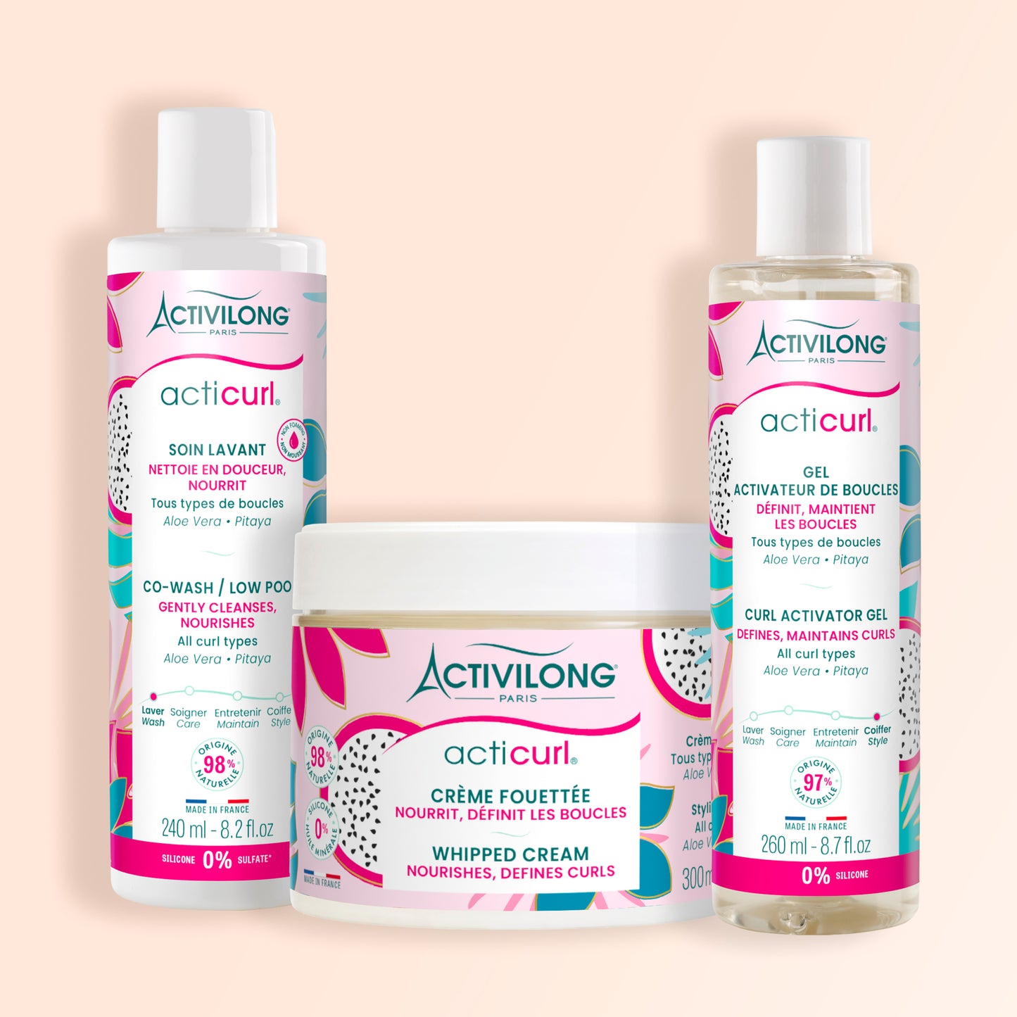 Packshot des produits composant le trio wash n go Acticurl sur fond crème