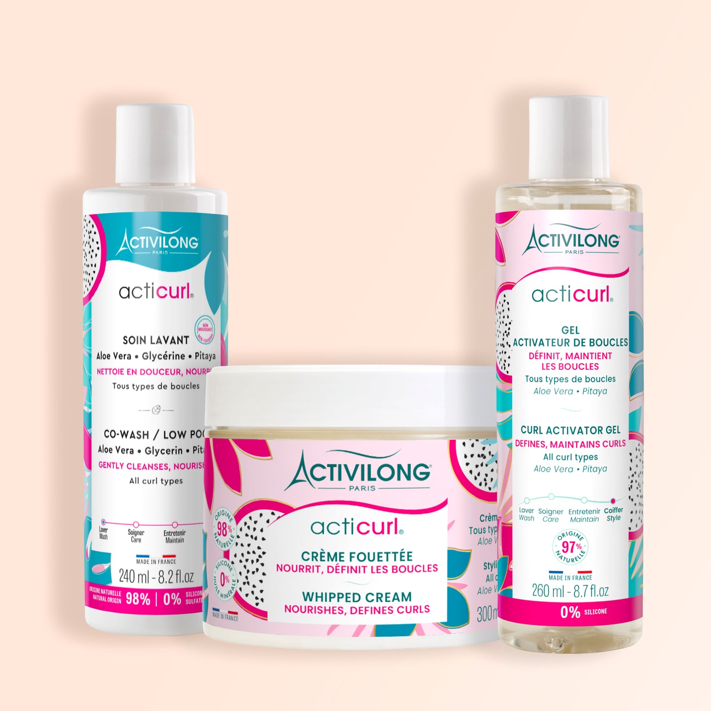 Packshot des produits composant le trio wash n go Acticurl sur fond crème