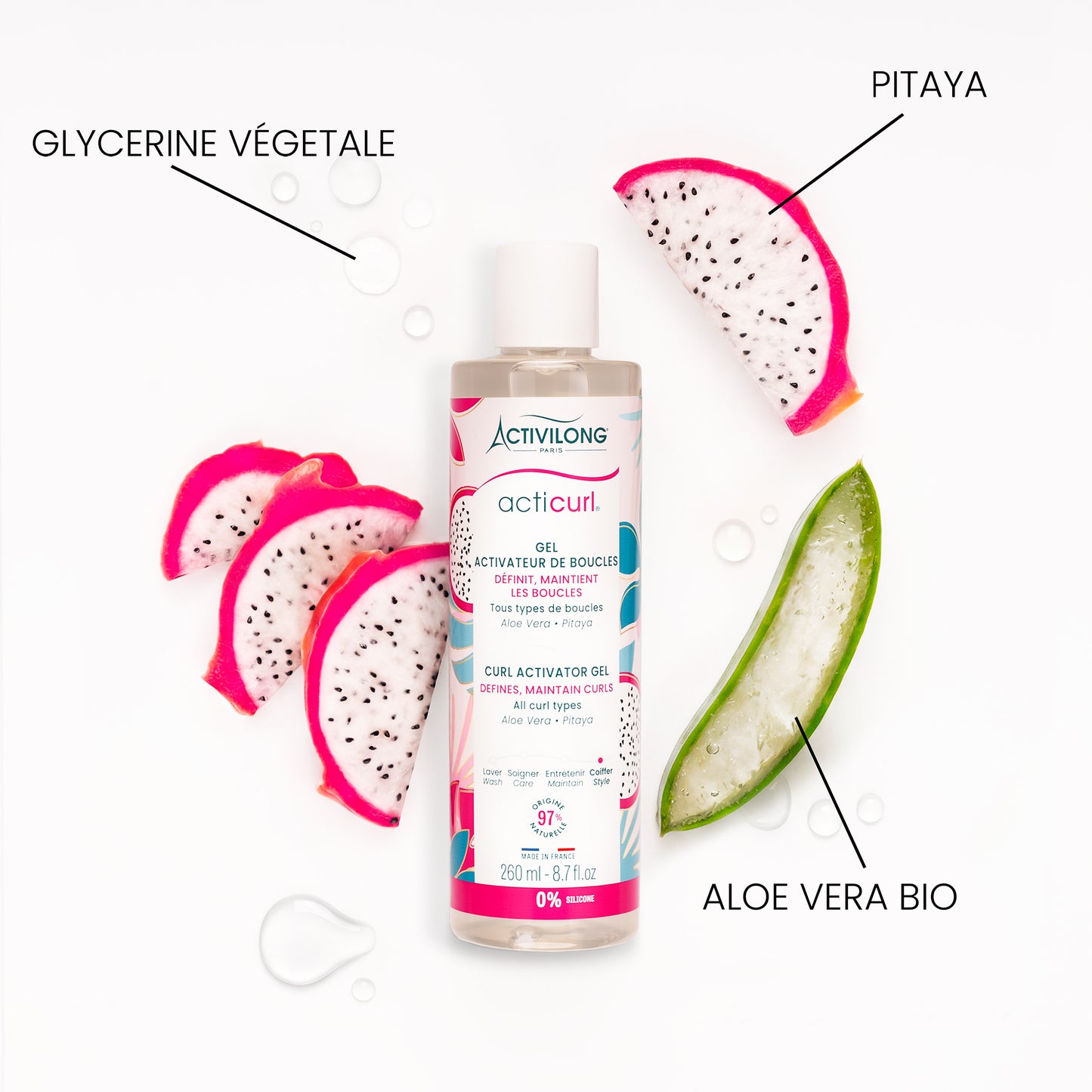 Visuel du flacon Gel activateur de boucles Acticurl Activilong entouré de ses actifs légendés, tranches de pitaya et d'aloe vera bio sur fond blanc